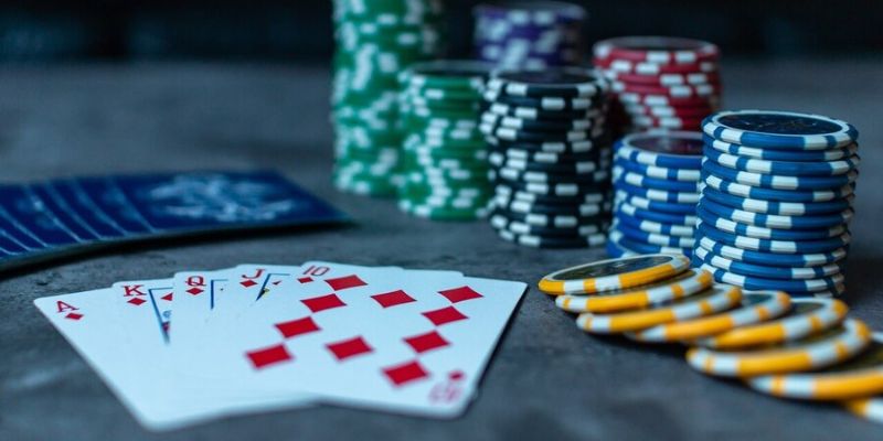 Kinh nghiệm chơi poker hiệu quả dành cho người mới